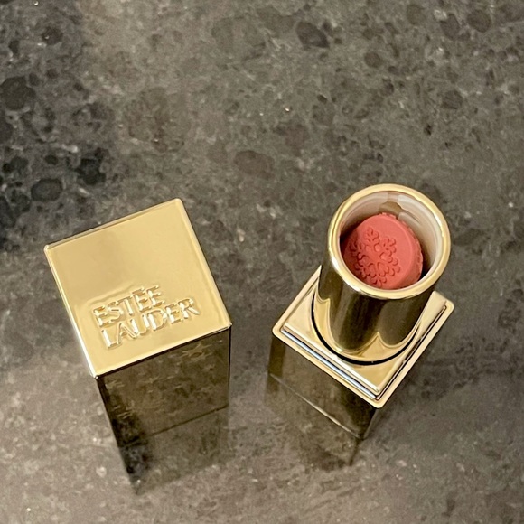 Estée Lauder Holiday Edition Color Envy Lipstick - Picture 3 of 5